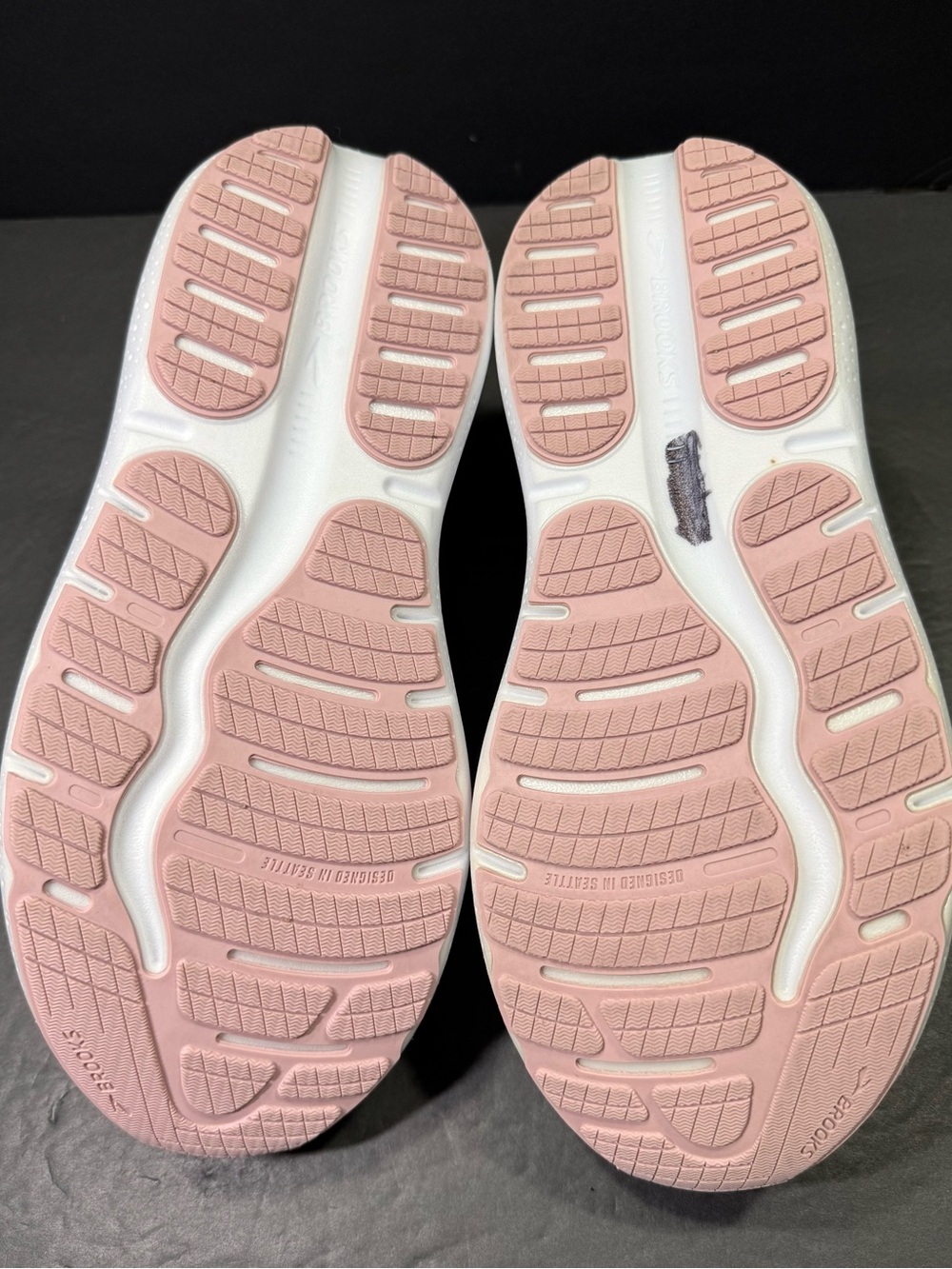 Brooks Ghost Max 2 Women’s Cream Pink Running Walking Sneakers Size-10( D-Wide) - Picture 9 of 10